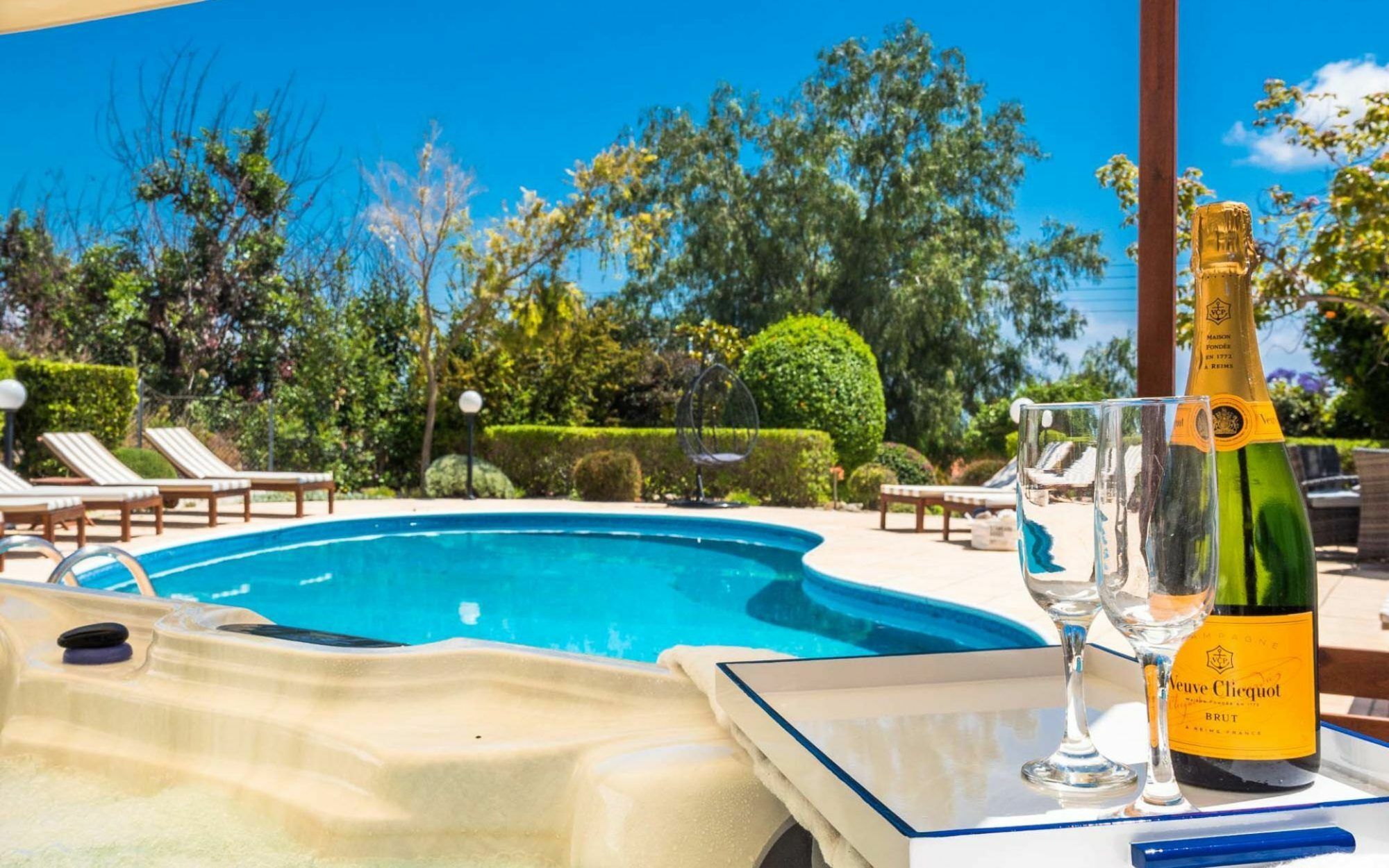 Villa Atlantica Peyia Bagian luar foto