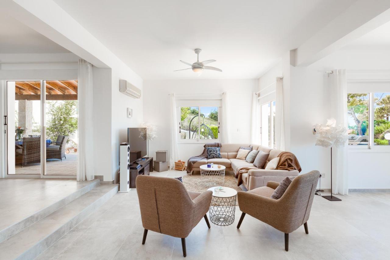 Villa Atlantica Peyia Bagian luar foto